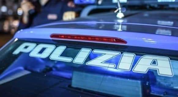 Beccato dopo il furto ancora con il registratore di cassa del bar in via Borgoratti