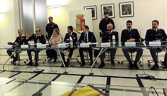 Grossa operazione della Polizia di Savona, Bologna, Pisa, Vicenza, sequestro 745 kg di cocaina