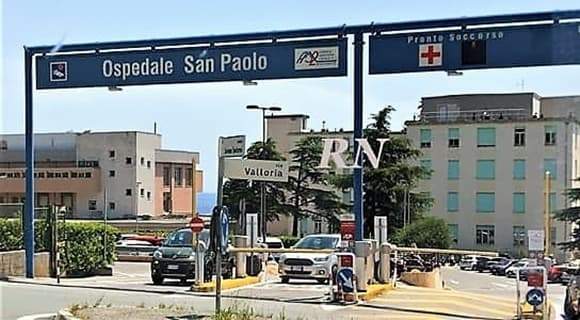 Arrestato all’arrivo in ambulanza al San Paolo di Savona, aveva pistola e passamontagna