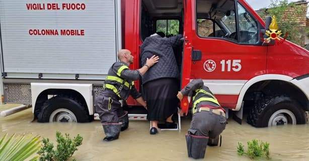 Alluvione Romagna, continuano i soccorsi dalla Liguria – VIDEO