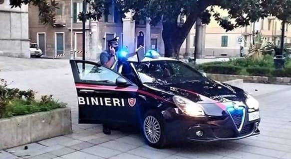 Ritrovano minore scomparsa a casa di due spacciatori, arrestati