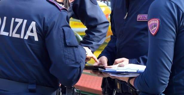 Ragazze immagine lavoravano in nero, maxi sanzione nel savonese