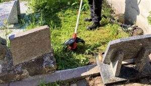 Scarsa 1 manutenzione cimiteri