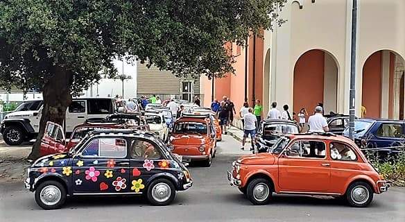 Raduno Fiat 500 a Stella, erano in 60