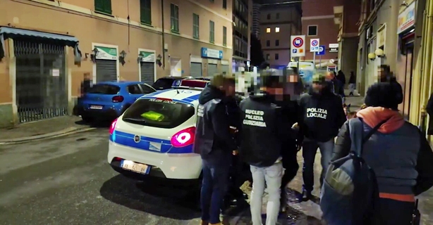 Blitz nei quartieri di Sampierdarena e Cornigliano: 2 arresti, 3 espulsioni, 26 denunce