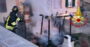 Incendio Genova Voltri 1