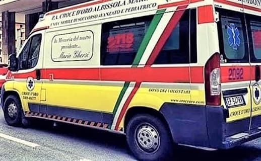 Albisola Superiore, due pedoni investiti da auto in Largo Gavotti