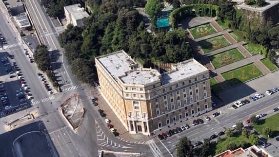 Due false avvocate fornivano la cittadinanza italiana, arrestate a Genova dopo decine di truffe