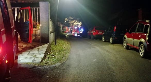 Incendio abitazione a Pontinvrea, danni ingenti, nessun ferito