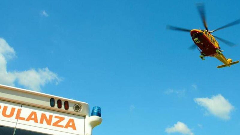 Sardegna, due morti per arresto cardiaco in spiaggia