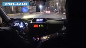 Banda forniva cellulari in diverse carceri italiani 3