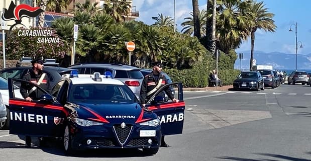 Casolare abbandonato alle Manie luogo di confezionamento cocaina, 41enne arrestato