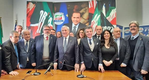 Vaccarezza incontra Tajani e ritorna in Forza Italia