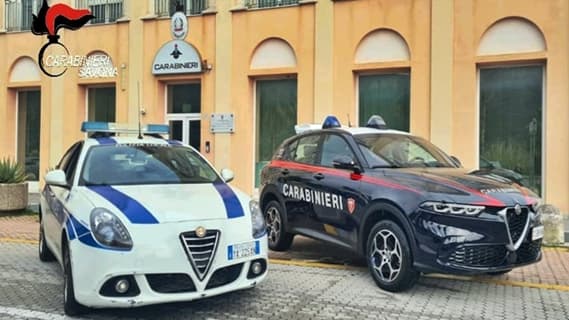 Un arresto nel Ponente savonese per spaccio e denuncia per detenzione armi