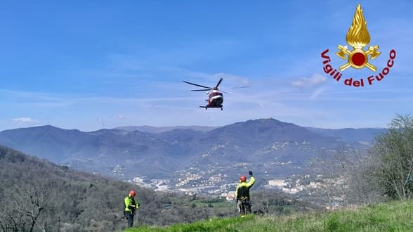 Si ferisce con la motozappa a Genova Sant’Olcese, 76enne in codice rosso