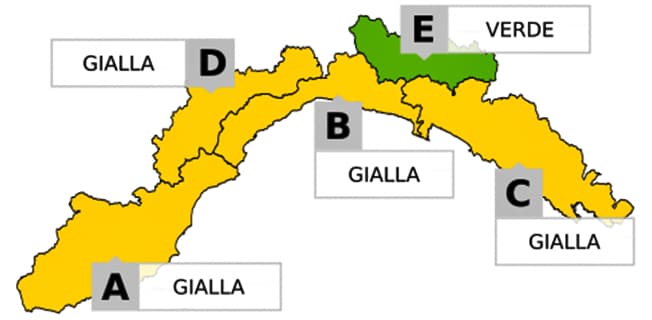 Liguria fine settimana con allerta gialla, pioggia e neve sulle cime