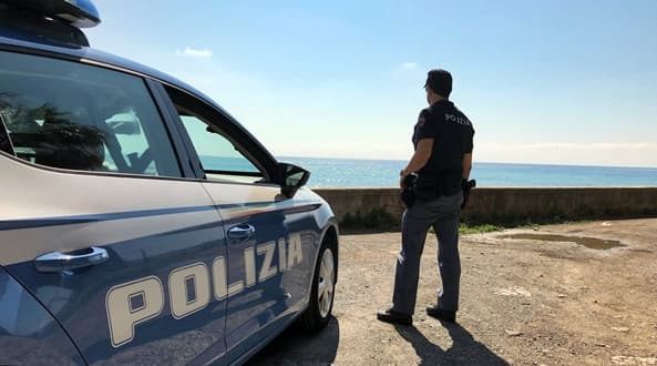 Polizia Savona controlli: identificate 2 mila persone, foglio di via per 4 anni ad Albissola Marina