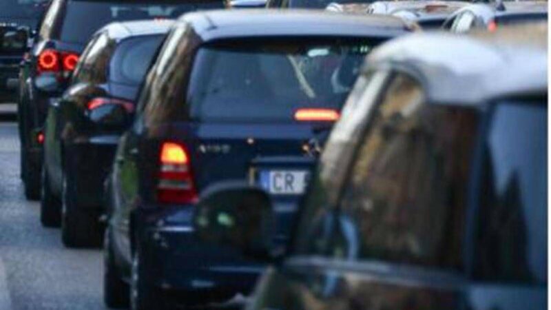 Slitta blocco diesel Euro 5, salvi per ora gli automobilisti: cosa dice la bozza del decreto