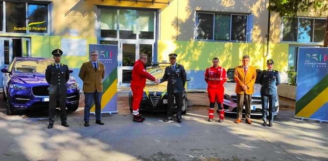 Croce Rossa riceve due auto sequestrate dalla Finanza di Asti