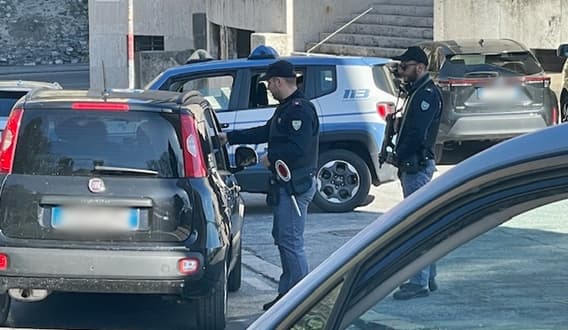 Chiuso bar alla Foce per gravi carenze igieniche