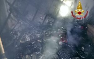 Genova incendio Morego 1