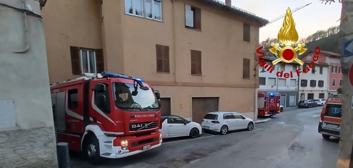 Incendio tetto a Rossiglione, intervento Vigili del fuoco di Multedo