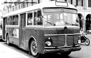 Tpl Linea Savona Cristian Mazza autista restaura i vecchi bus 3