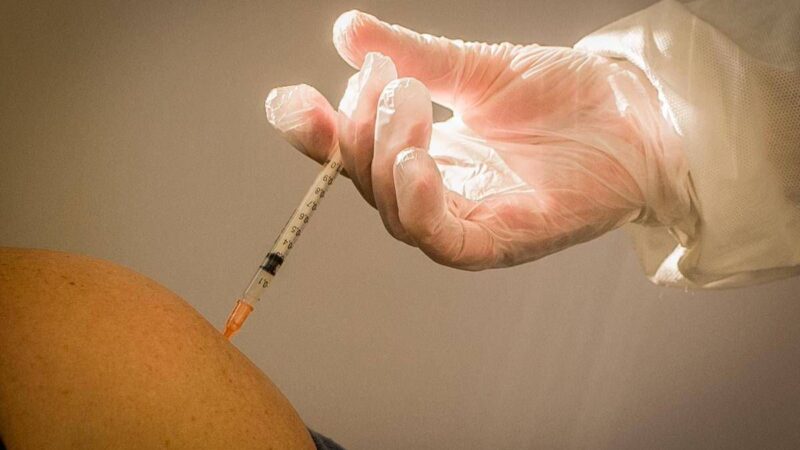 Vaccini, HappyAgeing: per anziani documento su sistema equo, efficiente sostenibile