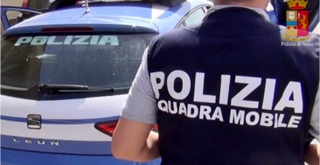 Aveva rapinato un anziano senzatetto, 40enne arrestato a Genova