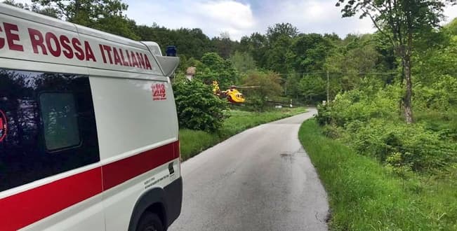 Malore per un 76enne a Marasca Urbe, intervento elisoccorso Grifo