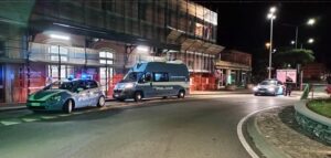 Polizia Genova Stradale e medici 2