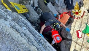 donna caduta sugli scogli a Chiavari