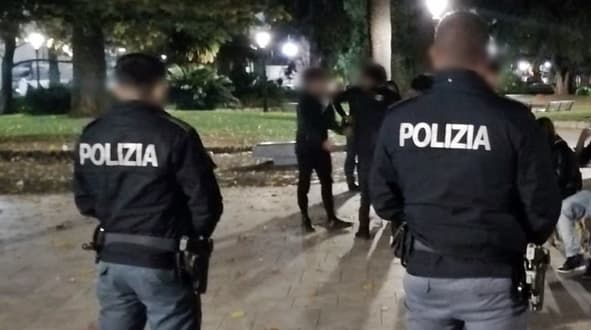 Giovane accoltellato a Bolzaneto in prognosi riservata al San Martino