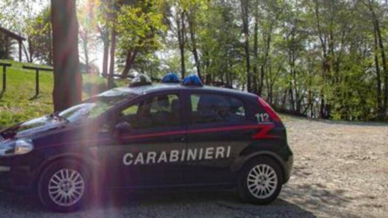 Lite tra braccianti finisce nel sangue, 36enne travolto e ucciso con un trattore