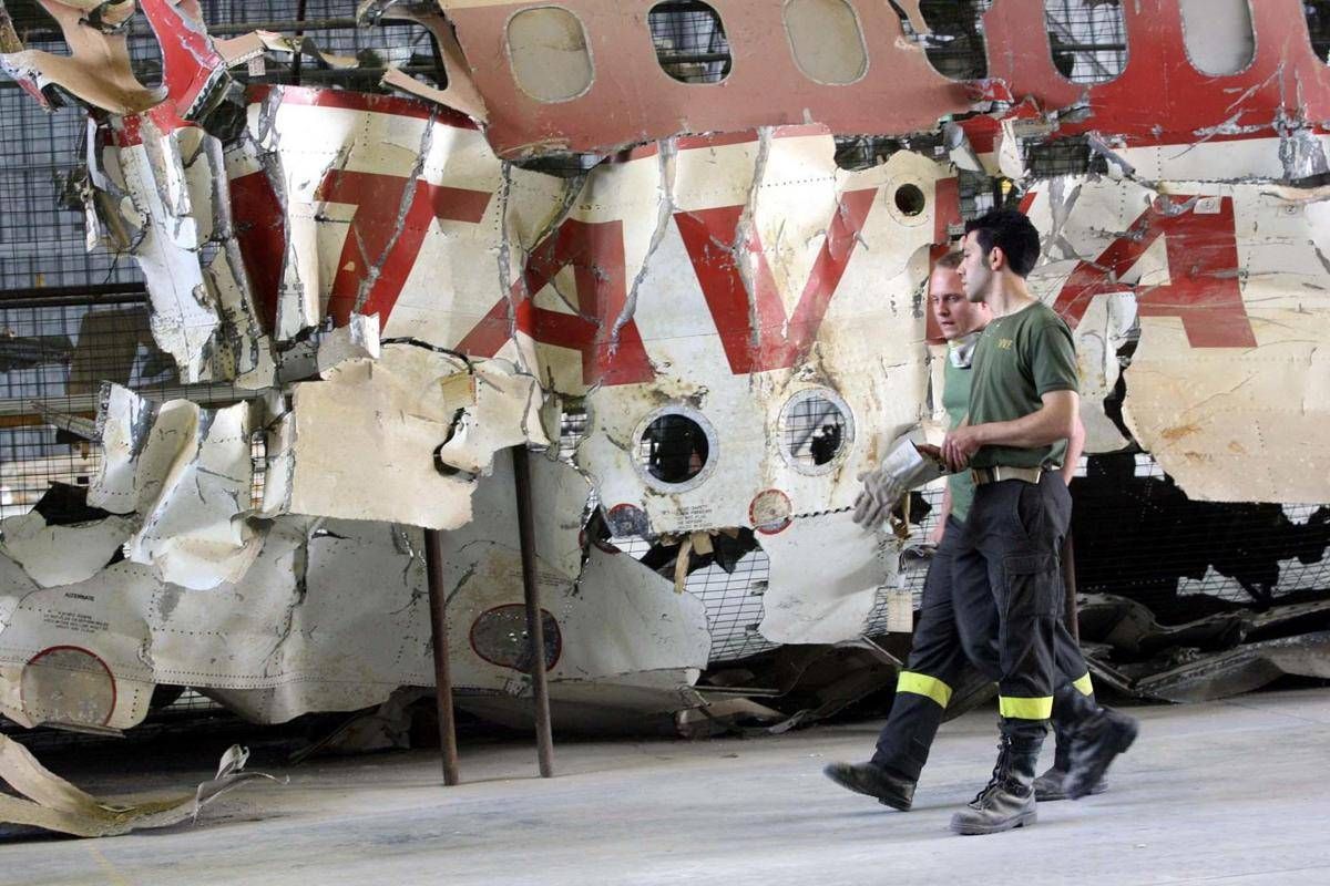 Ustica, 45 anni fa la strage. Mattarella: “Tragedia tra le più oscure e laceranti”