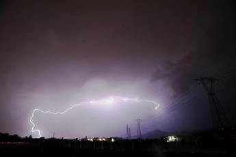 Maltempo, piogge e temporali: allerta arancione in Lombardia, Emilia-Romagna e Toscana
