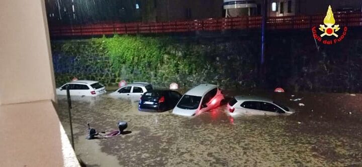 Nella notte nubifragio su Genova – VIDEO e IMMAGINI