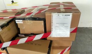 Sequestro 600 articoli di pelletteria fasulli ad Alessandria 2