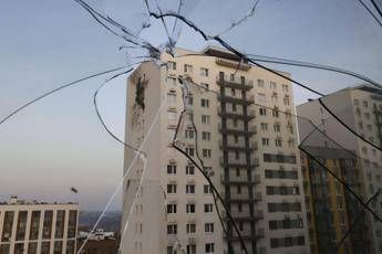 Ucraina, ondata di droni Kiev sulla Russia: Mosca chiude gli aeroporti