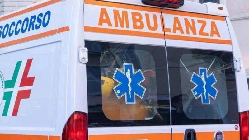 Cancello esce da binario e lo schiaccia, morto 66enne: incidente sul lavoro nel Materano