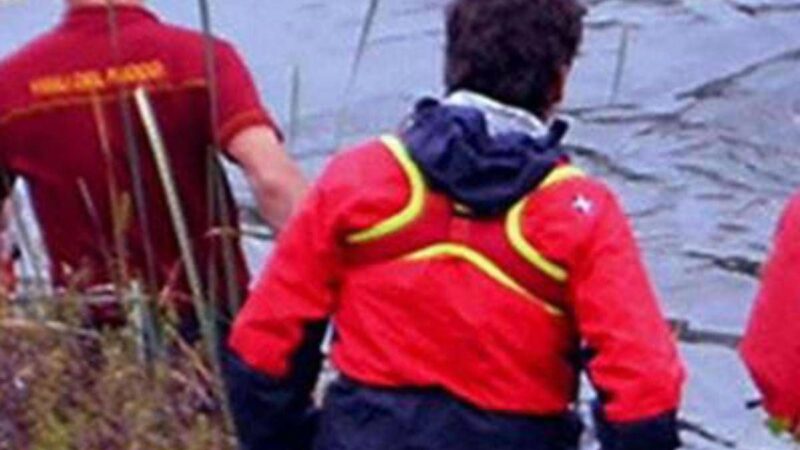 Macabra scoperta in centro a Pisa, trovato cadavere nell’Arno