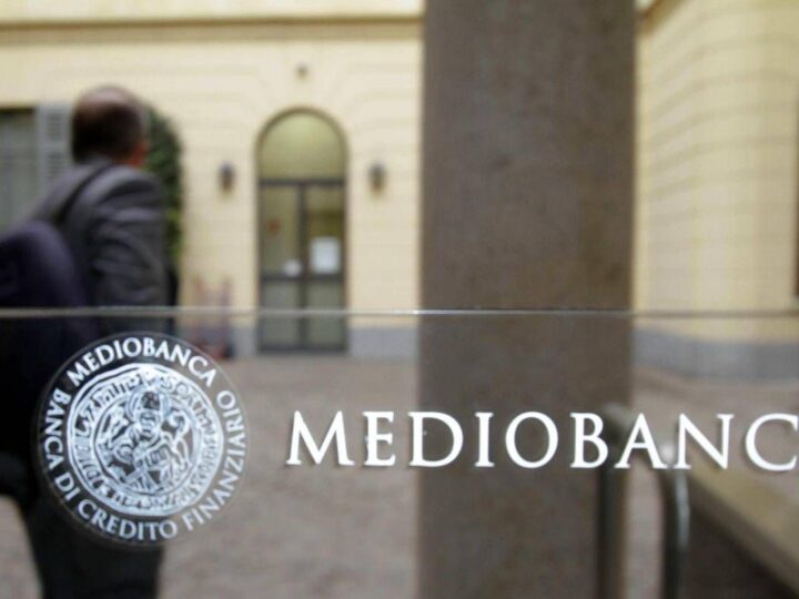 Mediobanca, agli azionisti 4,9 miliardi in tre anni