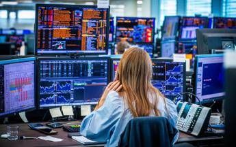 Spread tra Btp e Bund sotto i 100 punti, ai minimi da 4 anni