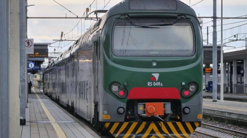 Ferrovie, disagi su Salerno-Reggio Calabria: ritardi e treni soppressi