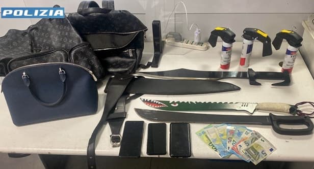 Genova Principe derubati due turisti stranieri, 6 denunce e armi sequestrate