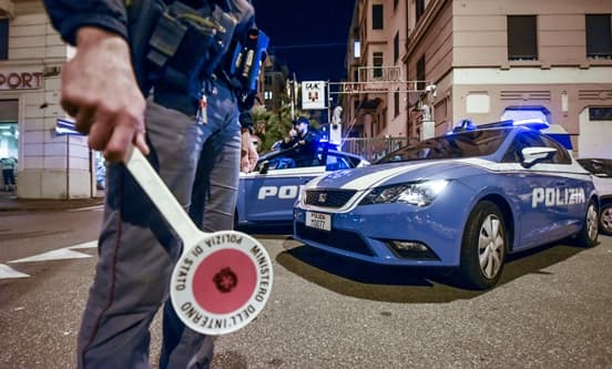 Genova rapina in via Balbi alle 21.30, 36enne arrestato