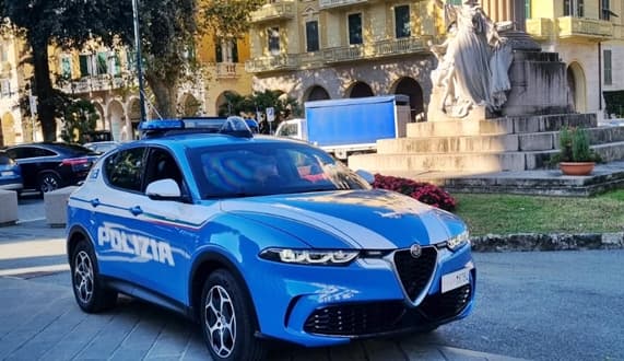 Genova un arresto per rapina e 2 denunce per droga e armi