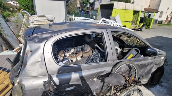 La Spezia ingenti quantità di rifiuti abbandonati, due denunciati