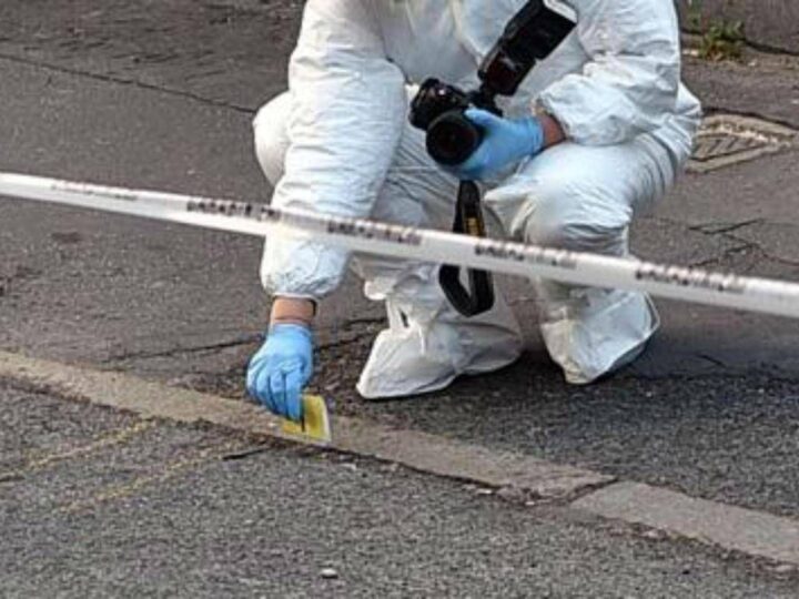 Lodi, 21enne trovato morto vicino all’A1: ucciso con colpo d’arma da fuoco