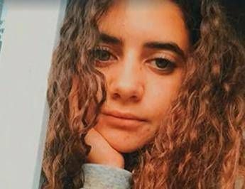 Neonati sepolti, Chiara Petrolini resta ai domiciliari ma con braccialetto elettronico